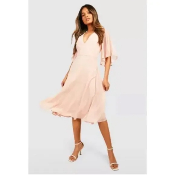 Boohoo Flutter sleeve dress size 6 - Picture 2 of 5